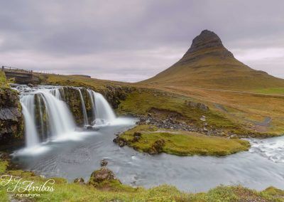 kirkjufell kirkjufellfoss - fjarribas