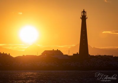when the lighthouse turn off - fjarribas